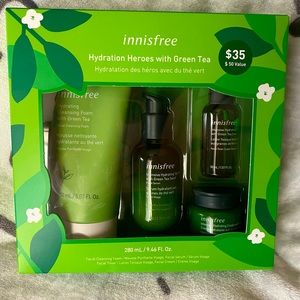 innisfree Hydration Heroes with Green Tea Boxed Set